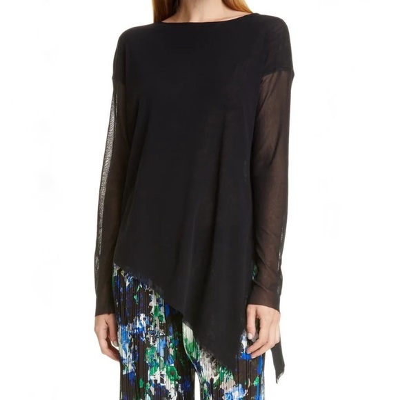 New Black Fuzzi Asymmetrical Hem Top Size Medium - Picture 2 of 8